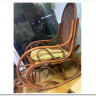 Кресло–качалка 05/17 со светлой подушкой на сиденье из ротанга с подножкой 